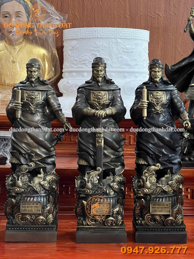 Tượng Đức Thánh Trần Bằng Đồng Đặt Bàn Làm Việc – 3 Mẫu Đẹp, Ý Nghĩa 2 Tuong Duc Thanh Tran Bang Dong Mau Hun Gia Co (16)