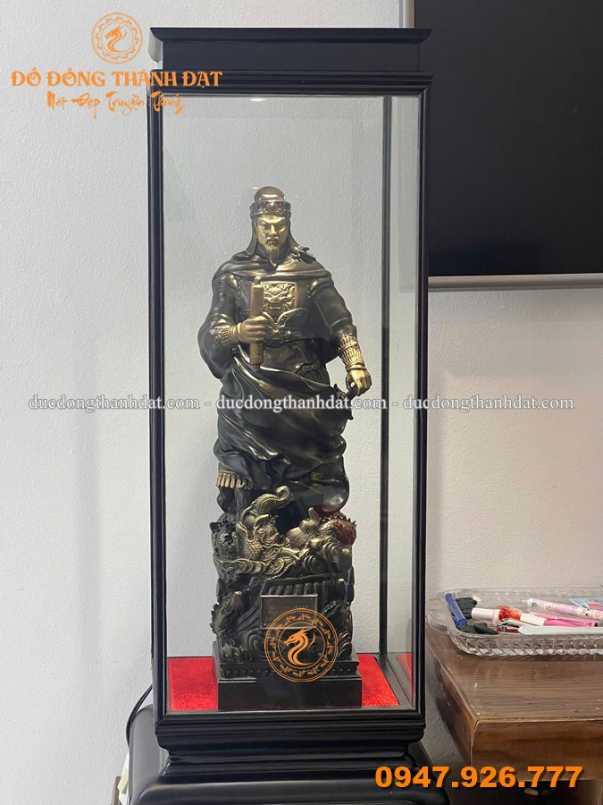 Tượng Đức Thánh Trần Bằng Đồng Đặt Bàn Làm Việc – 3 Mẫu Đẹp, Ý Nghĩa 11 Tuong Duc Thanh Tran Bang Dong Mau Hun Gia Co (20)