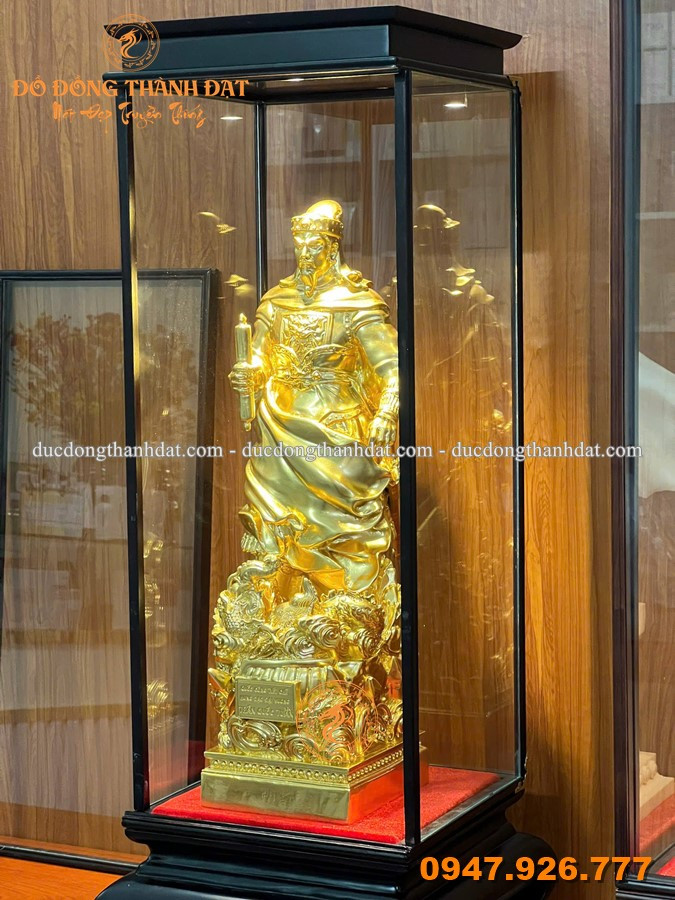 Tượng Đức Thánh Trần Bằng Đồng Đặt Bàn Làm Việc – 3 Mẫu Đẹp, Ý Nghĩa 5 Tuong Duc Thanh Tran Dat Vang 24k (2)