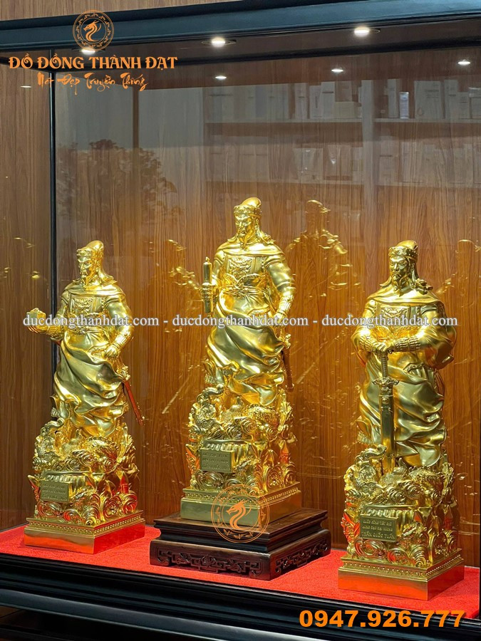 Tượng Đức Thánh Trần Bằng Đồng Đặt Bàn Làm Việc – 3 Mẫu Đẹp, Ý Nghĩa 9 Tuong Duc Thanh Tran Dat Vang 24k (3)