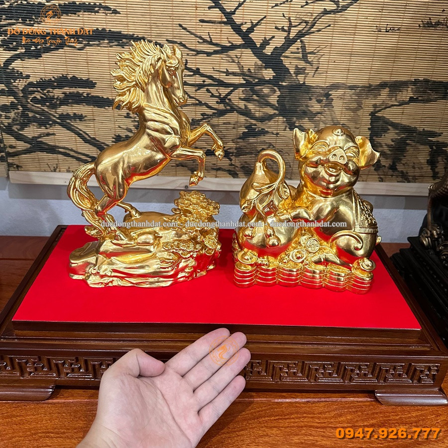 Bộ Tượng Linh Vật Bằng Đồng Dát Vàng 24K – Chế Tác Theo Ý Tưởng Khách Hàng 6 Duc Dong Theo Yeu Cau Tuong Linh Vat Ma Vang (4)